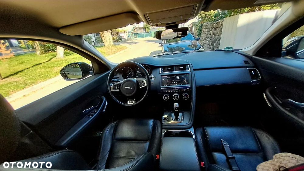 Jaguar E-Pace - 10