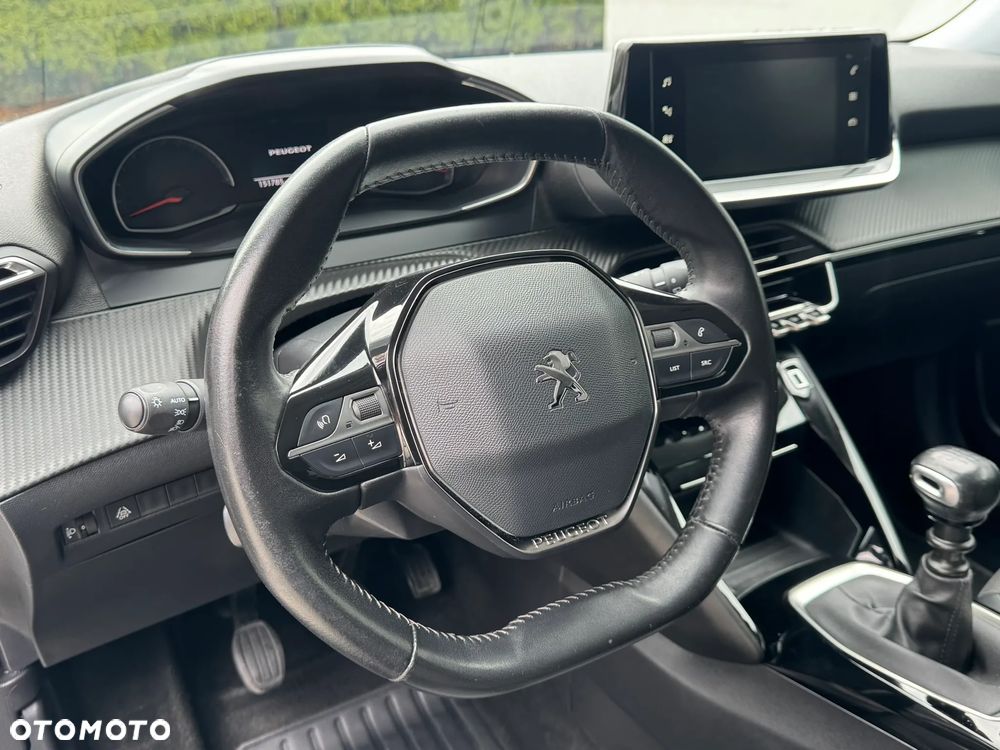 Peugeot 2008 PureTech 100 Stop&Start Allure Pack - 26