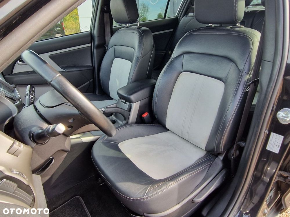 Kia Sportage 1.7 CRDI 2WD Vision - 10
