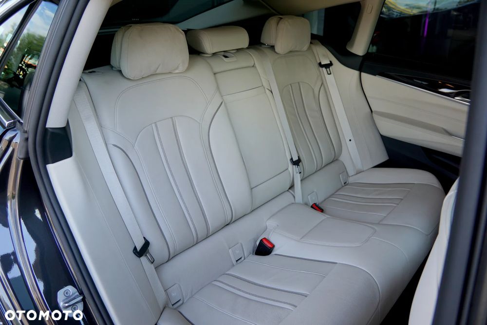 BMW Seria 6 - 27