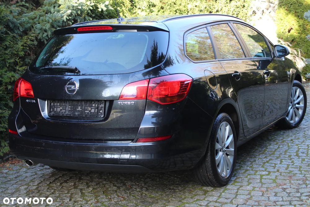 Opel Astra 1.4 Turbo 150 Jahre - 20