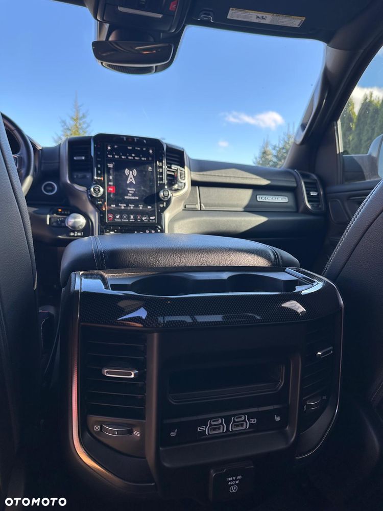 RAM 1500 - 16