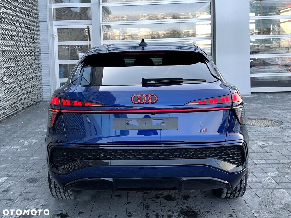 Audi Q3 Sportback - 10