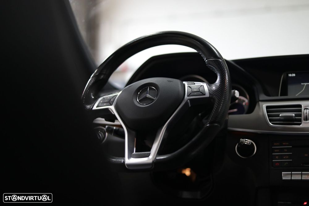 Mercedes-Benz E 250 BlueTEC Avantgarde Auto. - 31