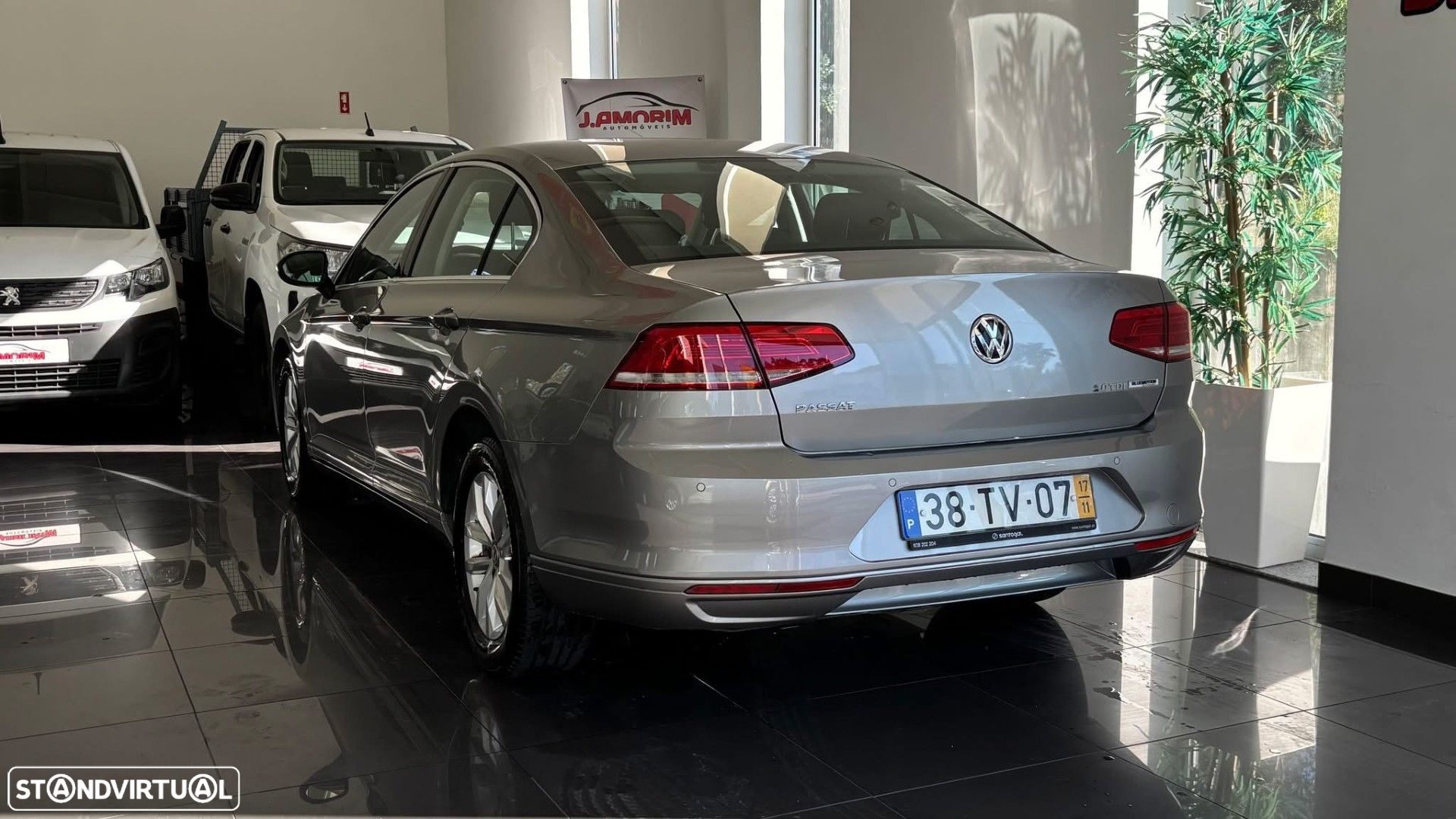 VW Passat 2.0 TDI Confortline - 2