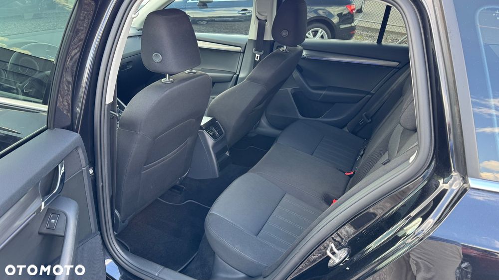 Skoda Octavia 2.0 TSI DSG Style - 27