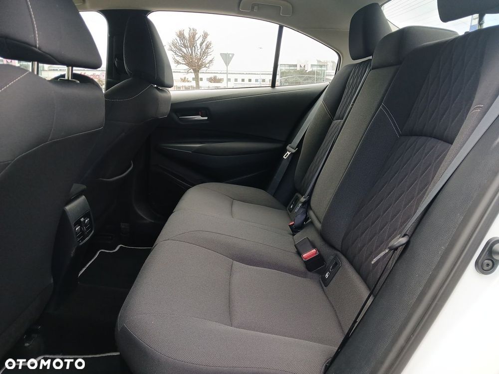 Toyota Corolla 1.8 Hybrid Comfort - 16