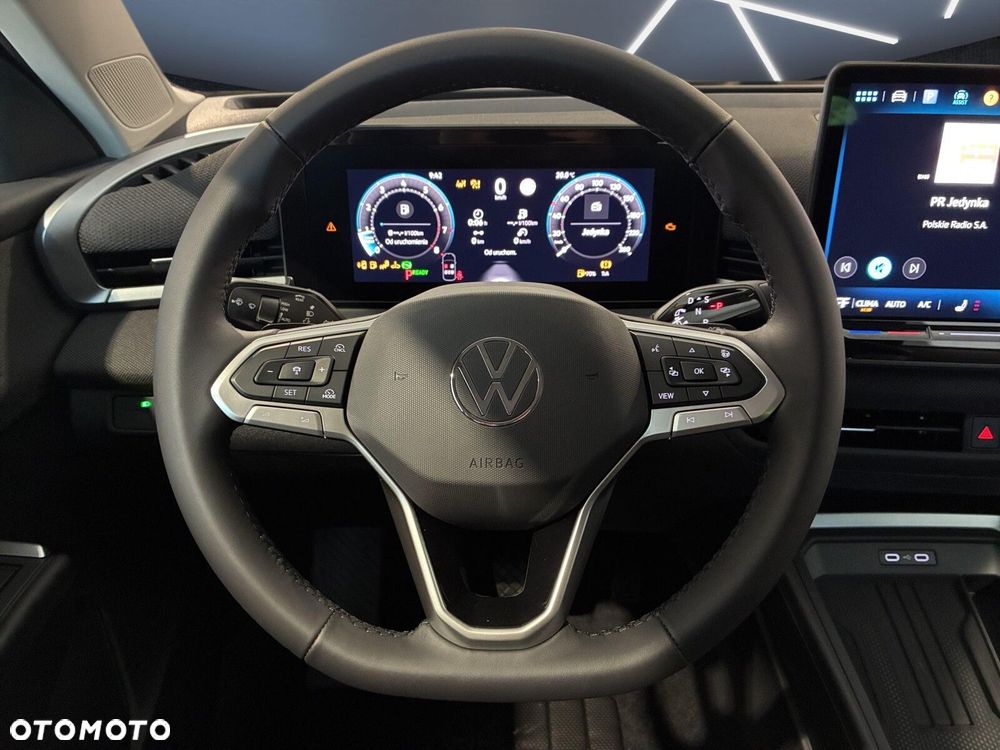 Volkswagen T-Roc - 14