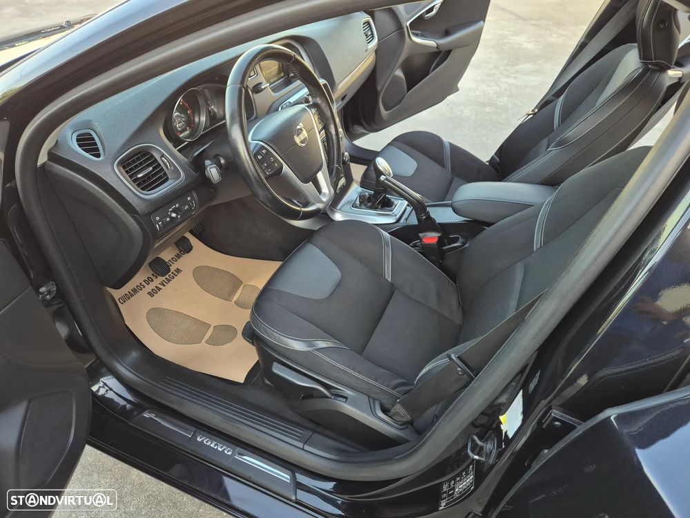 Volvo V40 1.6 D2 Eco Momentum - 18