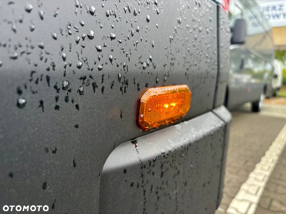 Iveco Daily 35S18HA8 V 3.0 Diesel 180 KM AT8 Zf L4H2 - 30