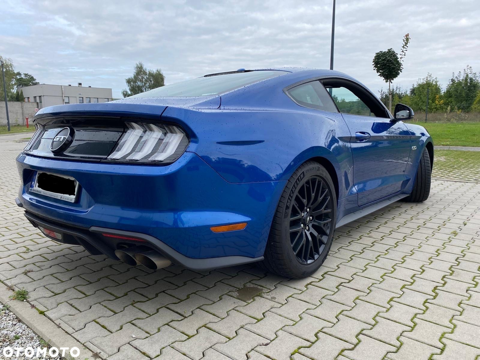 Ford Mustang 5.0 V8 GT - 4