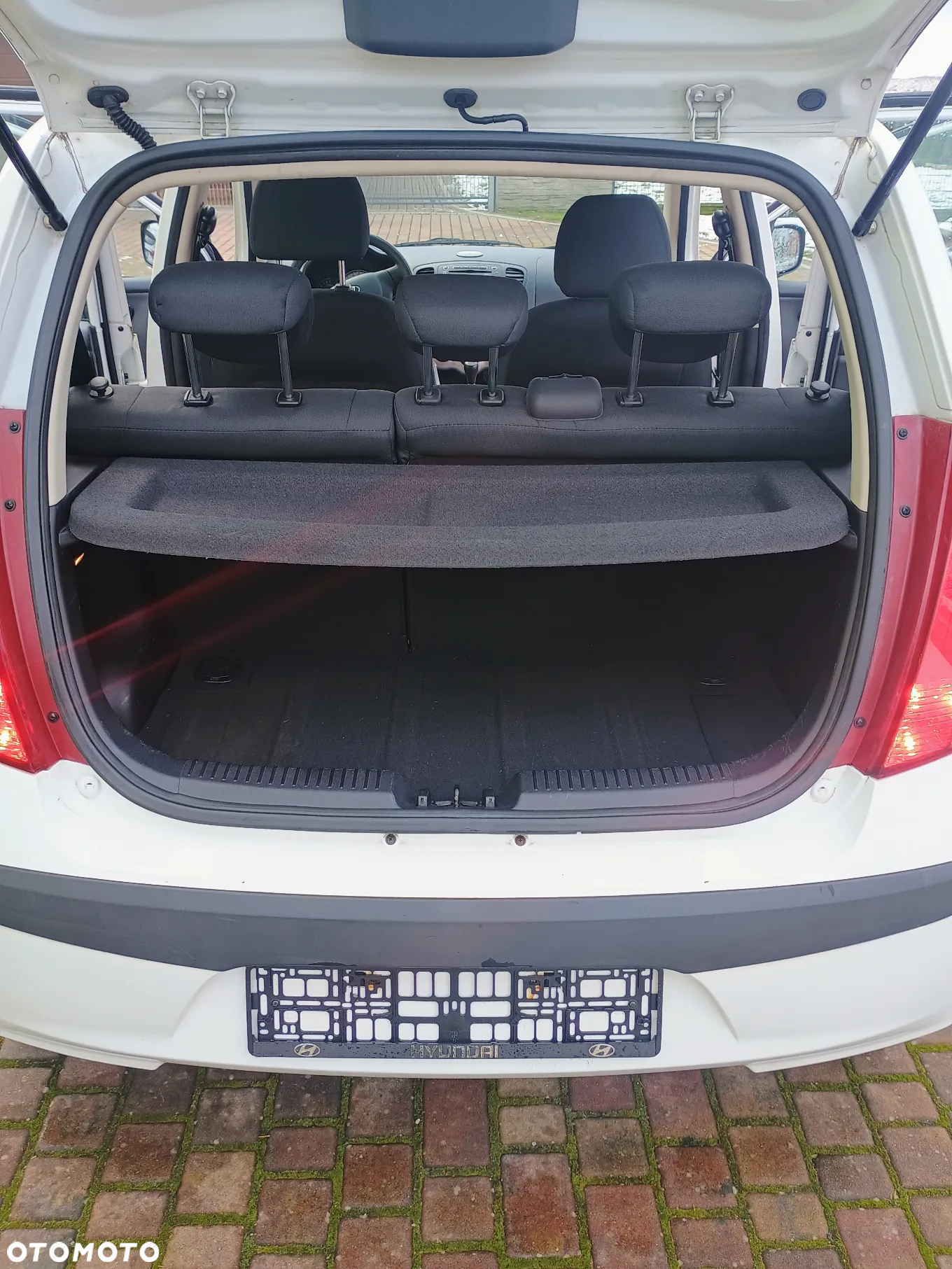 Hyundai i10 1.1 Edition Plus - 12