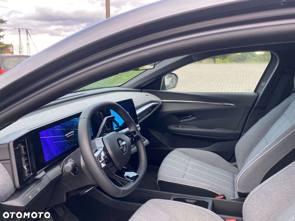 Renault Megane E-Tech 220 Comfort Range Techno - 6