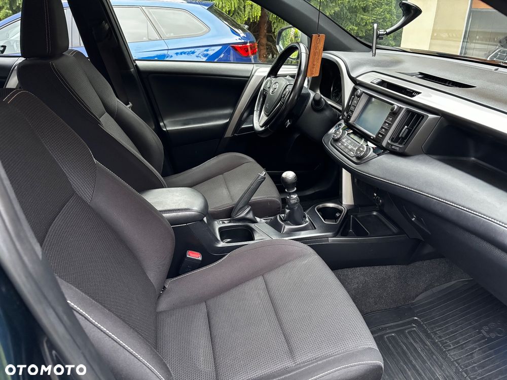 Toyota RAV4 2.0 D-4D Premium 4x2 - 11