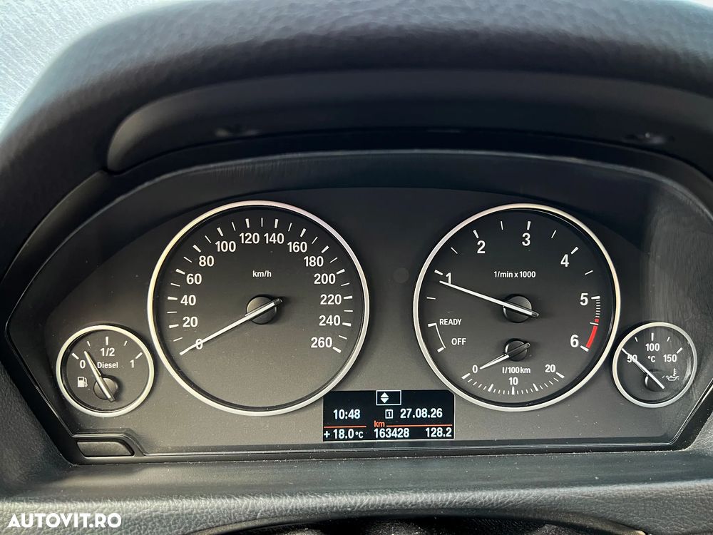 BMW Seria 3 318d - 11