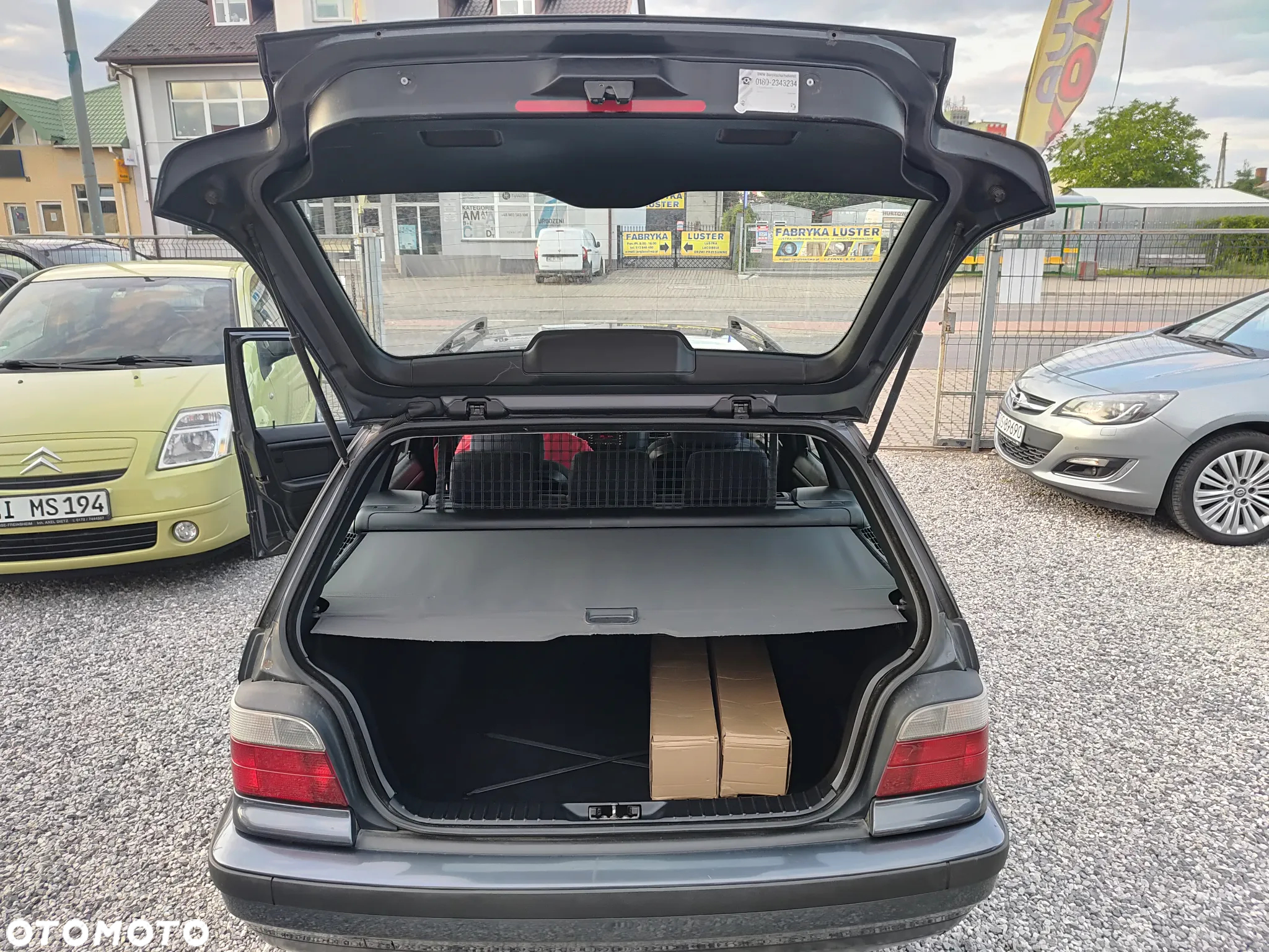 BMW Seria 3 320i - 18