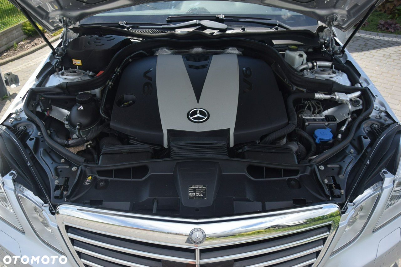 Mercedes-Benz Klasa E 350 CDI BlueEff Avantgarde - 39