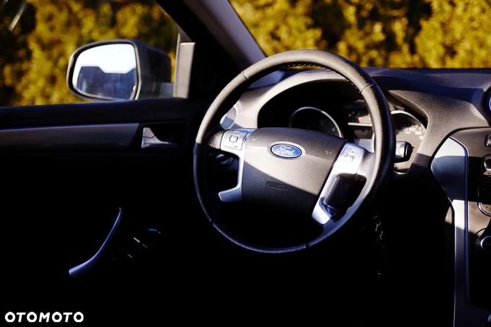 Ford Mondeo 2.0 TDCi Titanium - 22