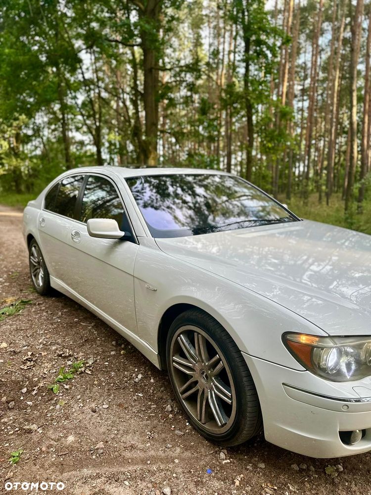 BMW Seria 7 750i - 3