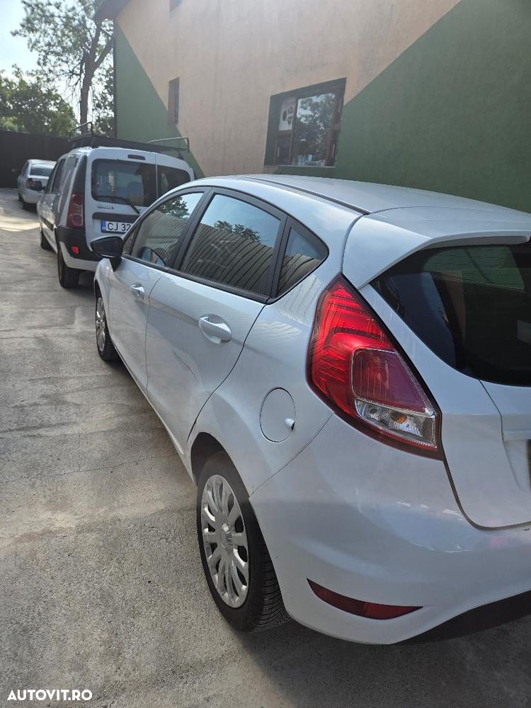 Ford Fiesta - 6