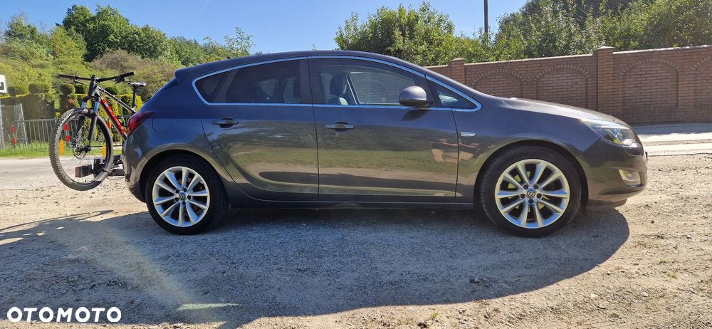 Opel Astra 2.0 CDTI Cosmo - 12