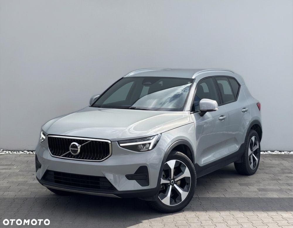 Volvo XC 40 B3 Plus Dark - 1