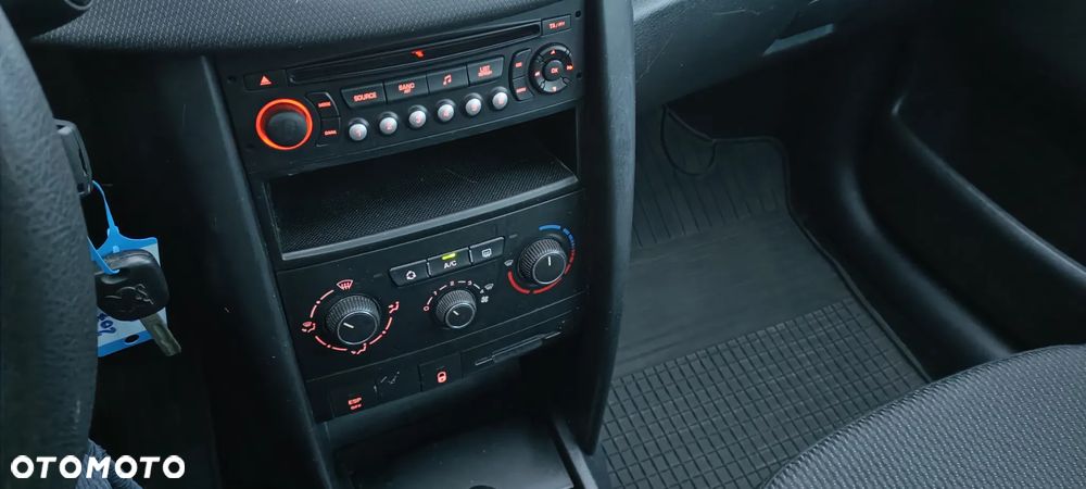 Peugeot 207 95 VTi Family - 20