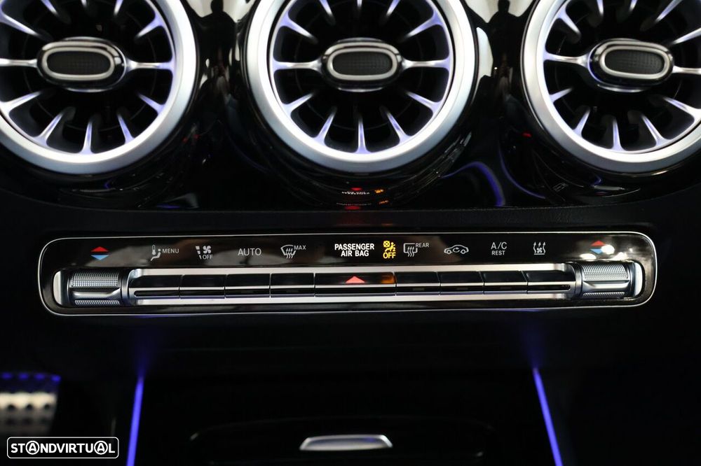 Mercedes-Benz GLA 250 e AMG Line - 33