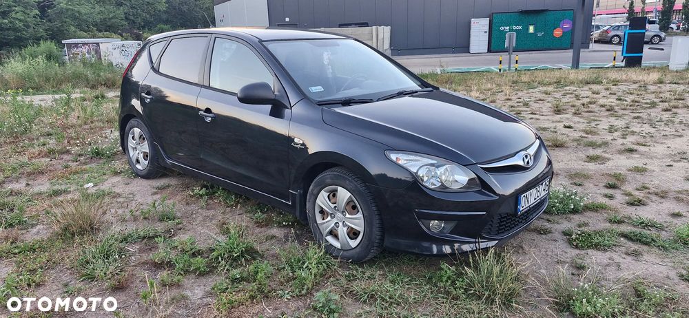 Hyundai i30 1.4 Base + - 2