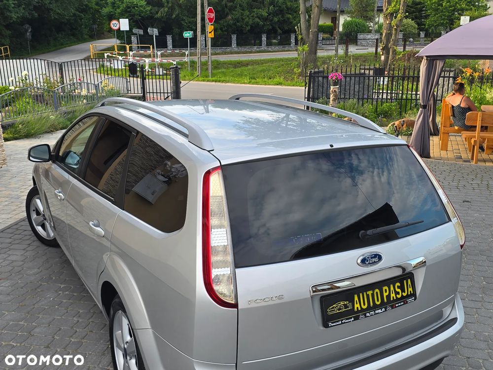 Ford Focus 1.8 Titanium - 17