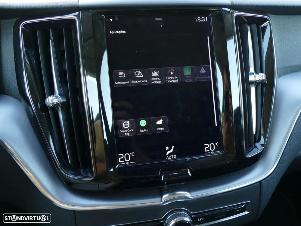 Volvo XC 60 2.0 D4 Momentum Geartronic - 23