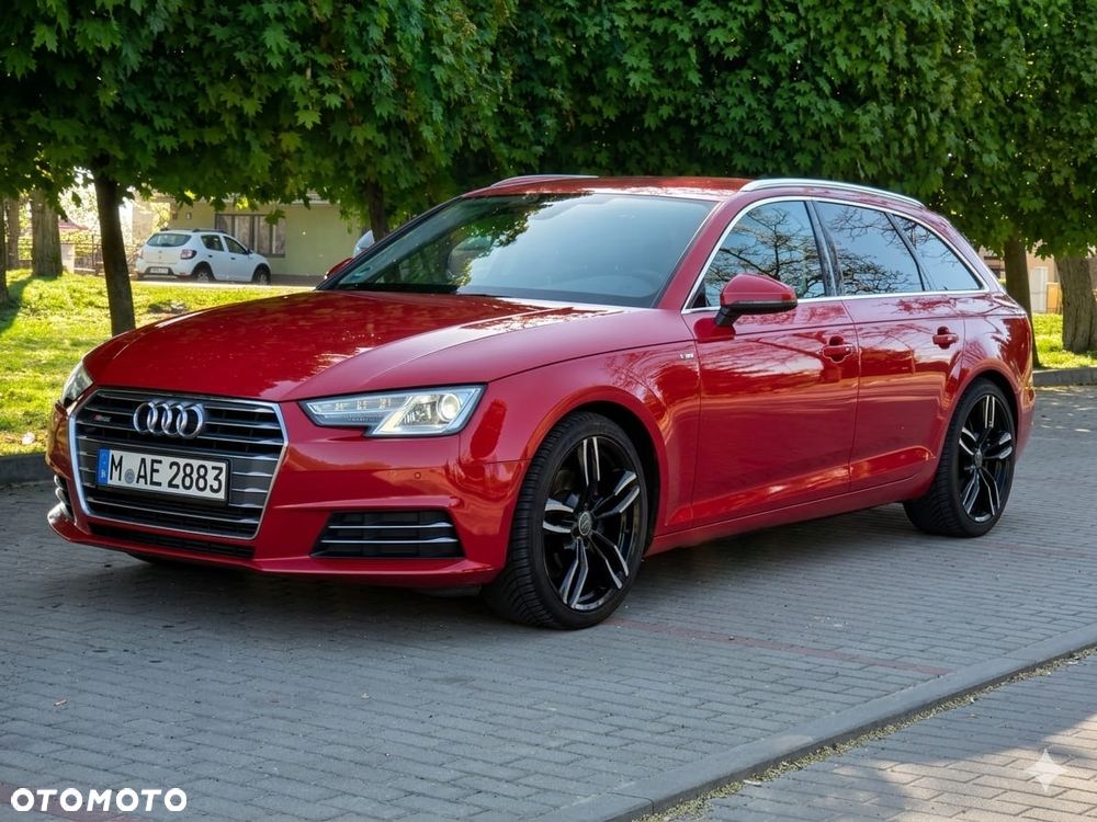 Audi A4 Avant 2.0 TFSI ultra S tronic design - 1