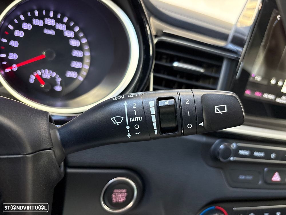 Kia Ceed SW 1.6 CRDi TX+SRF - 19