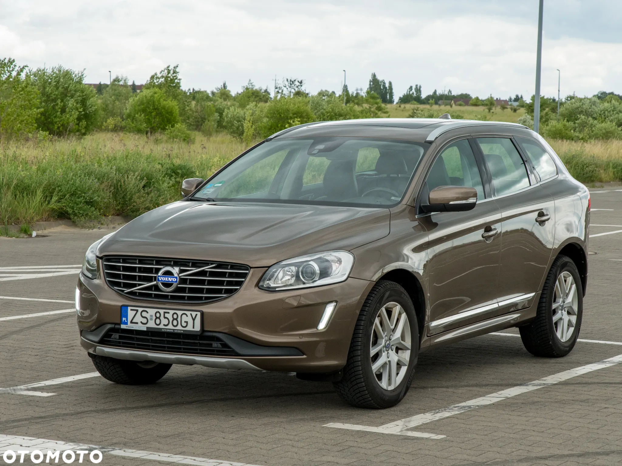 Volvo XC 60 D3 Drive-E Summum - 3