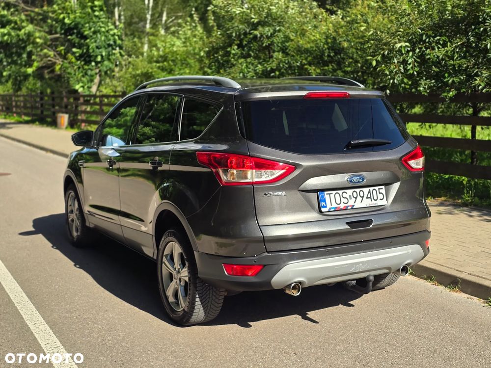 Ford Kuga 2.0 TDCi 2x4 Titanium - 17