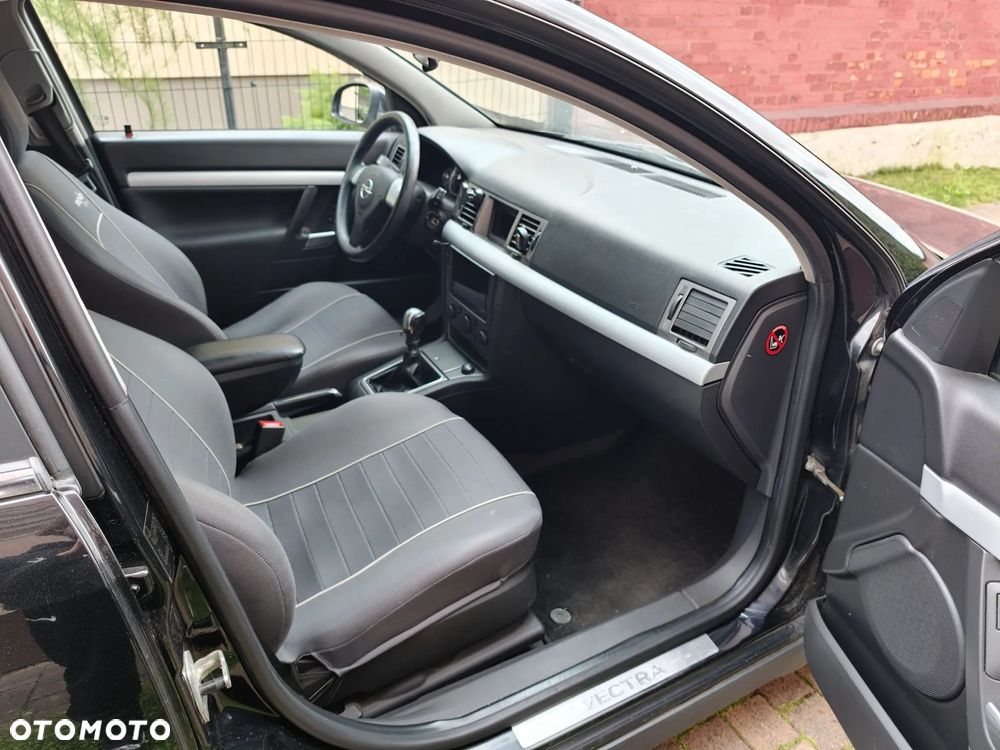 Opel Vectra 1.8 CDX - 16