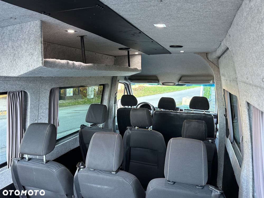 Mercedes-Benz Sprinter - 22