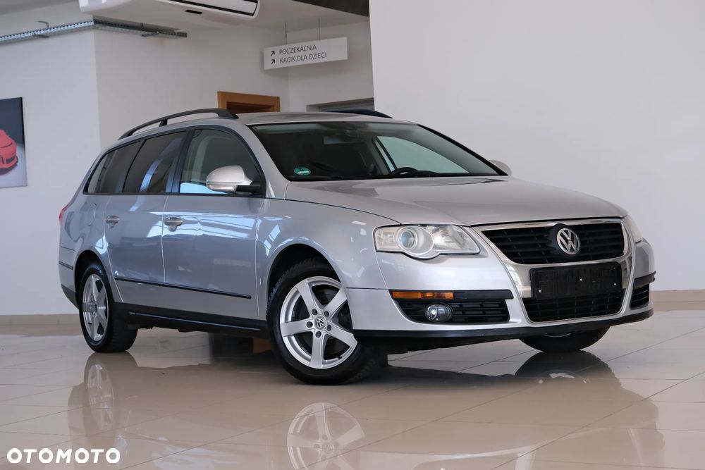 Volkswagen Passat - 2