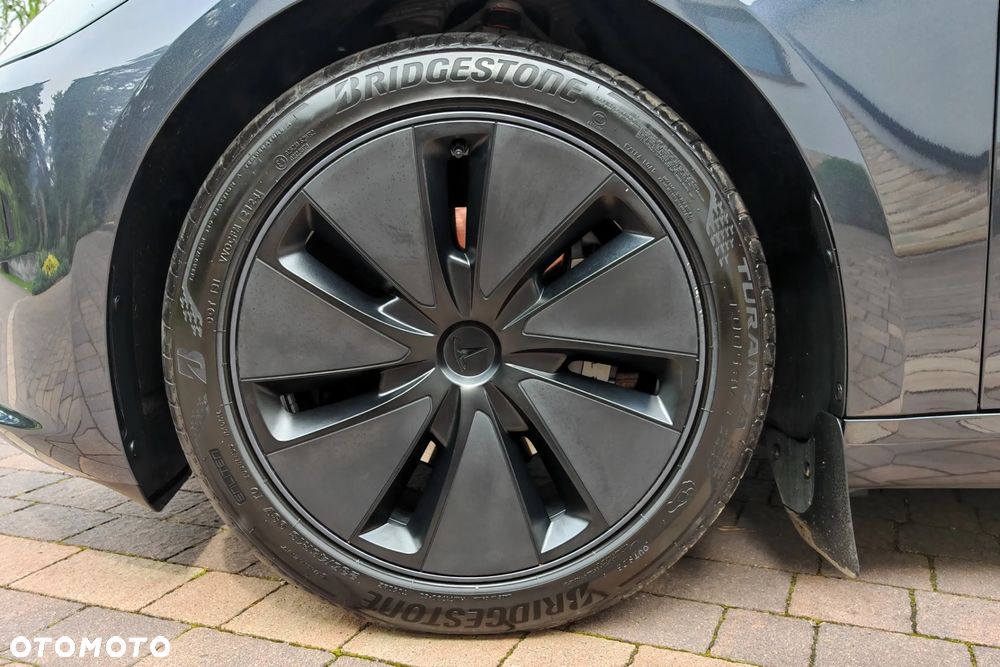 Tesla Model 3 Long Range AWD - 29