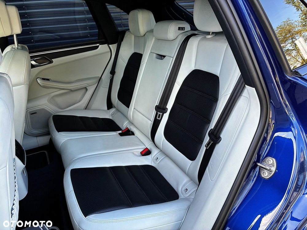 Porsche Macan Standard - 22