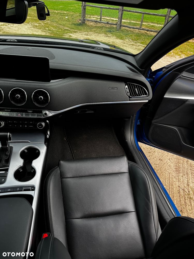Kia Stinger 3.3 T-GDI AWD OPF GT - 16