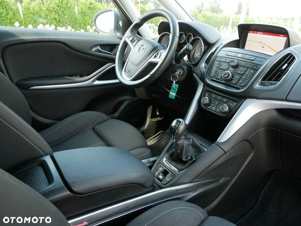 Opel Zafira - 8