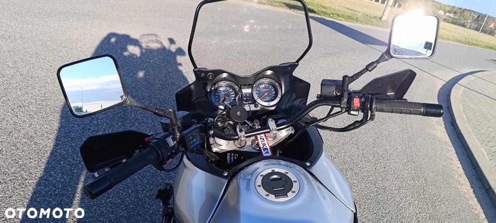 Suzuki V-STROM - 14