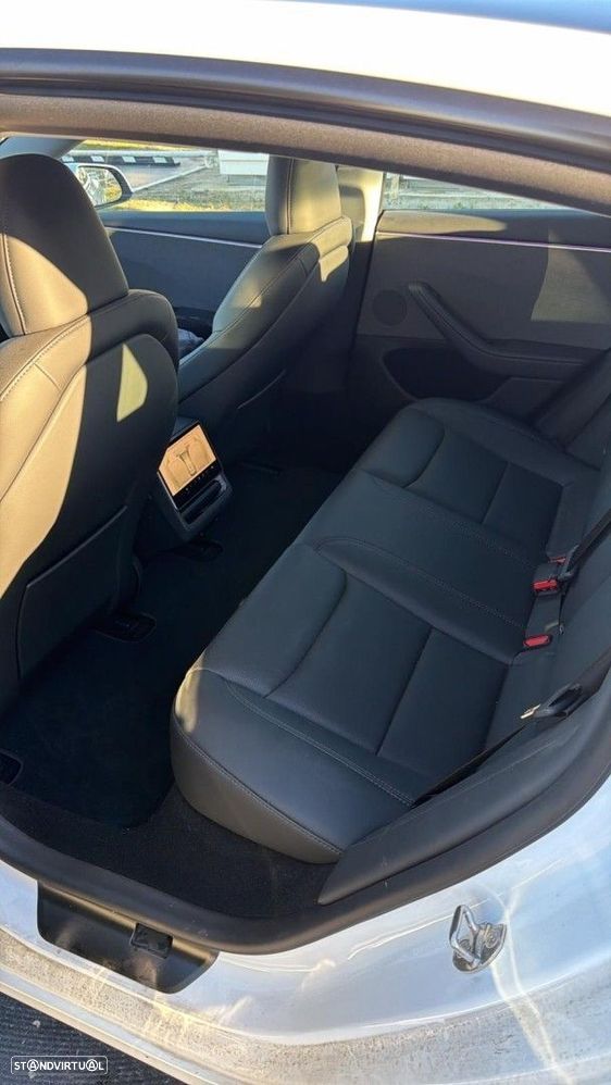 Tesla Model 3 Standard Range Plus RWD - 4