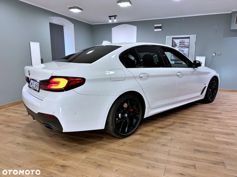 BMW Seria 5 520d xDrive MHEV M Sport sport - 10