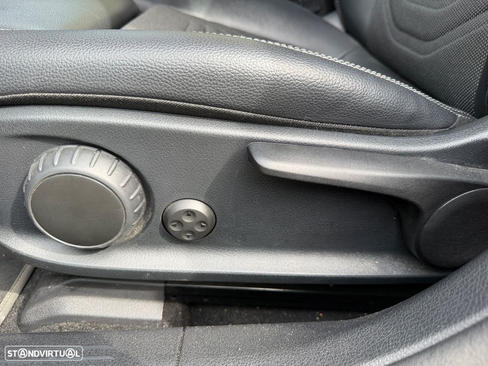 Mercedes-Benz A 180 7G-DCT Progressive Advanced - 28