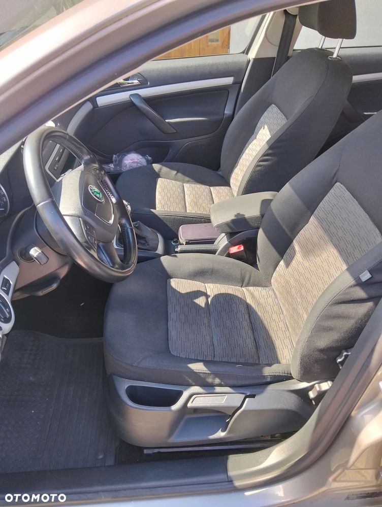 Skoda Octavia 2.0 TDI Ambiente - 13