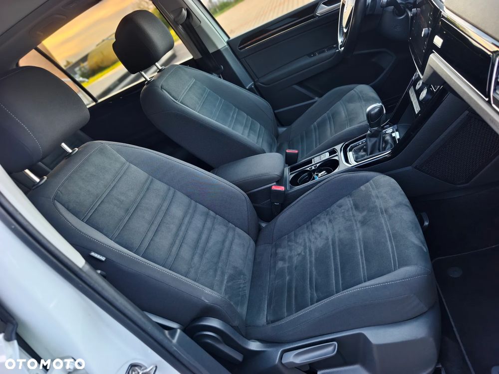 Volkswagen Touran 1.5 TSI ACT OPF DSG UNITED - 20