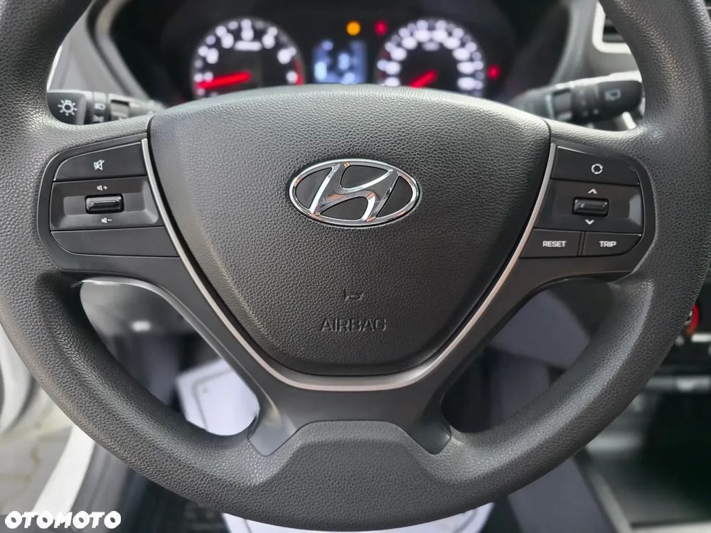 Hyundai i20 1.2 Comfort - 20