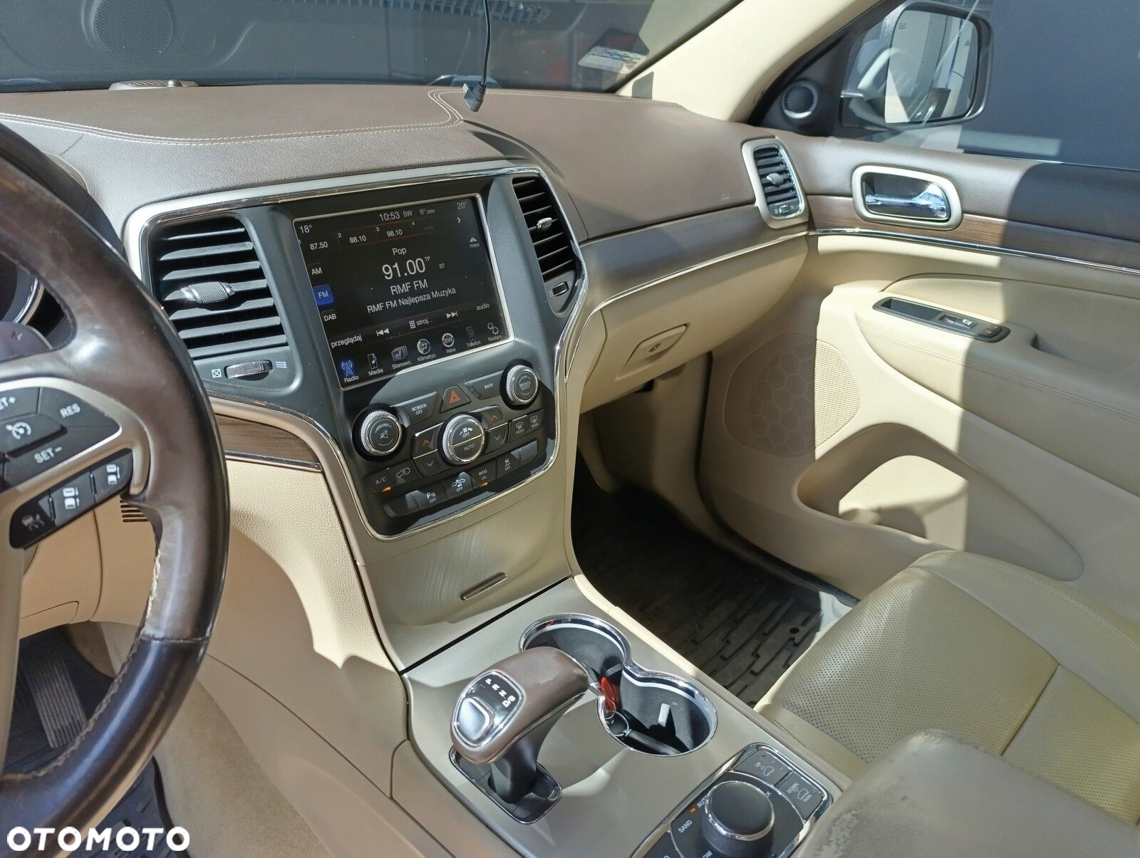 Jeep Grand Cherokee - 15